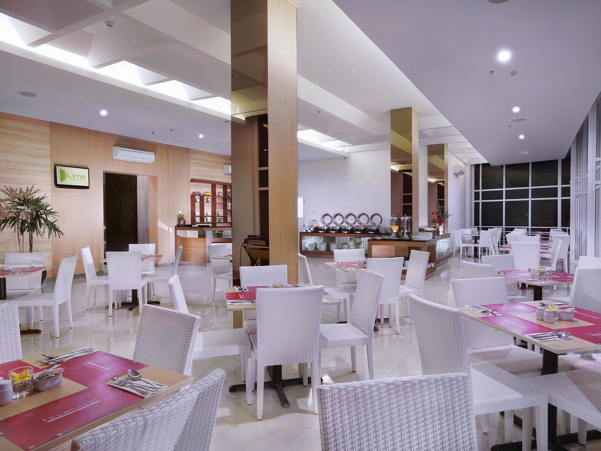 Favehotel Simpang Lima - Semarang Bagian luar foto