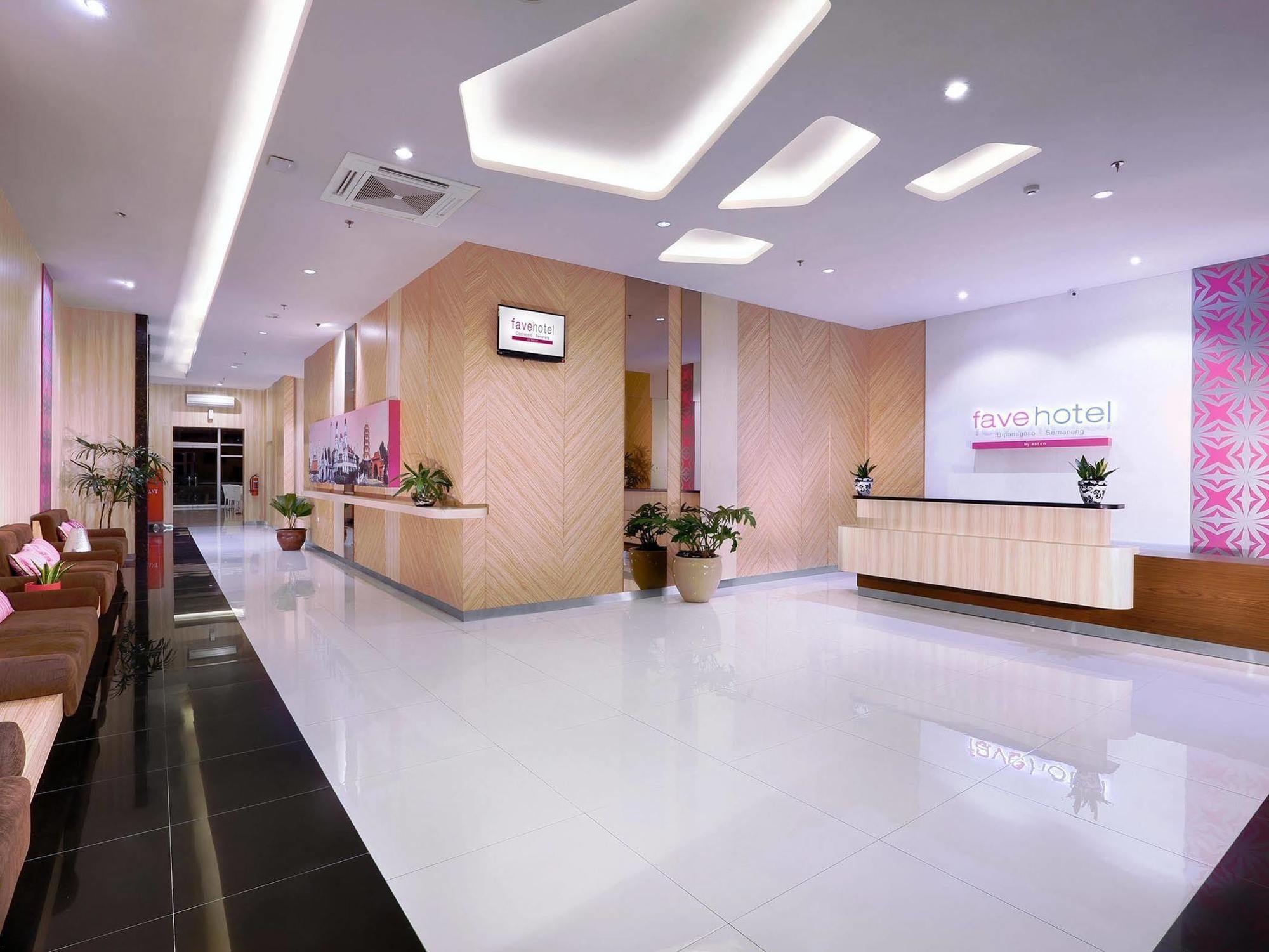 Favehotel Simpang Lima - Semarang Bagian luar foto